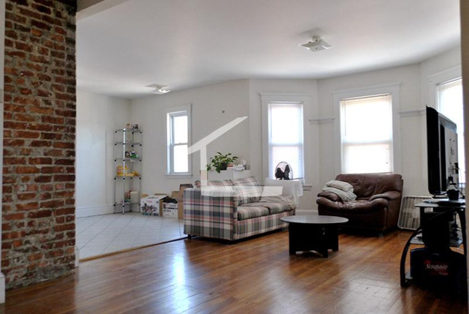 Boston House: 511 Washington St