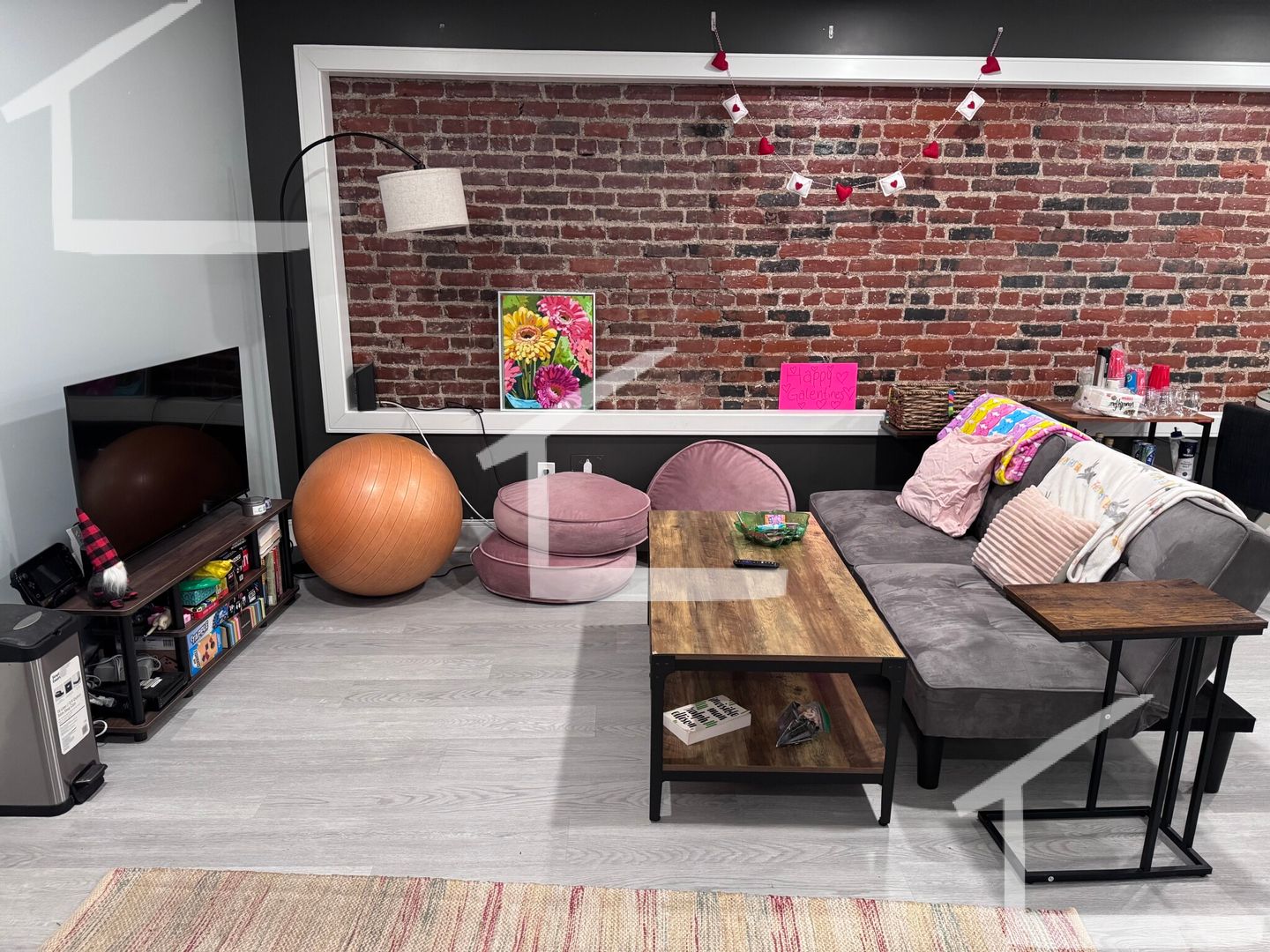 Brookline Condo: 5 University Rd