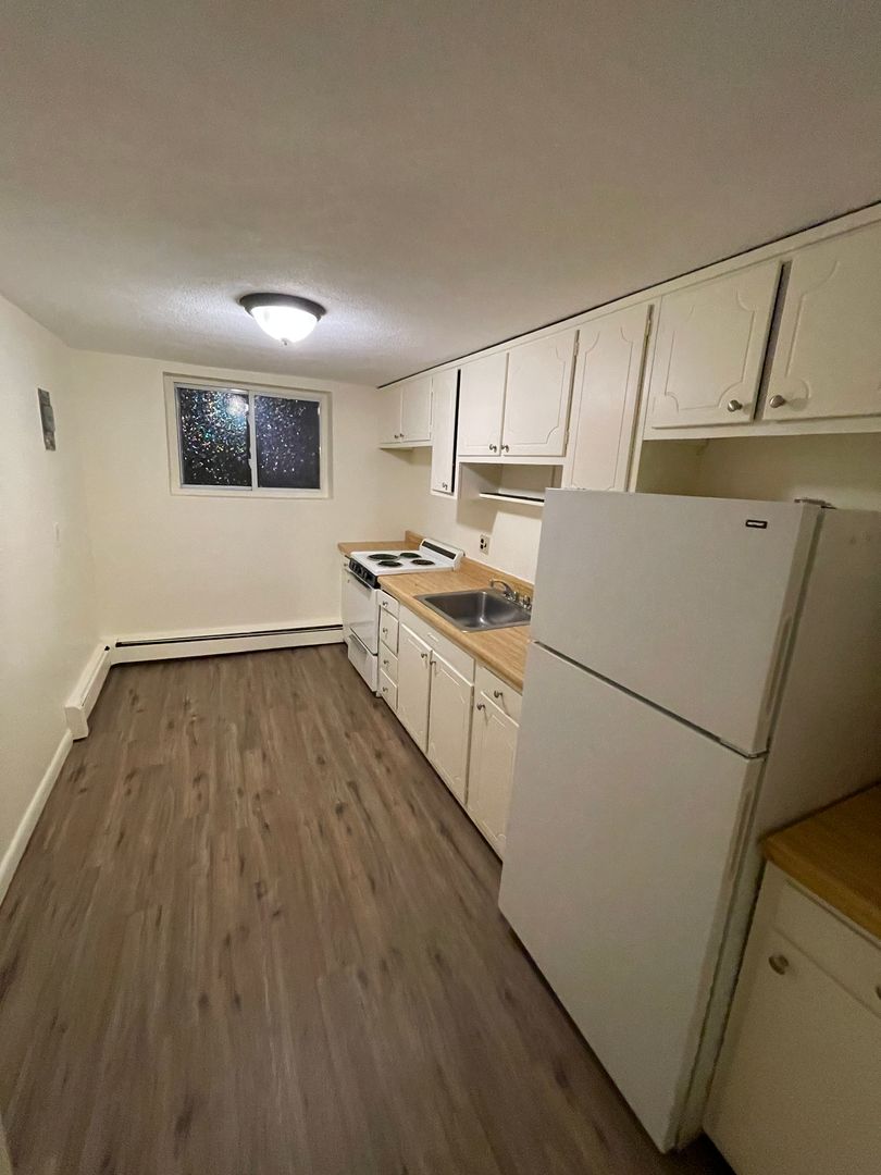 Boston Condo: 33 Westgate Road