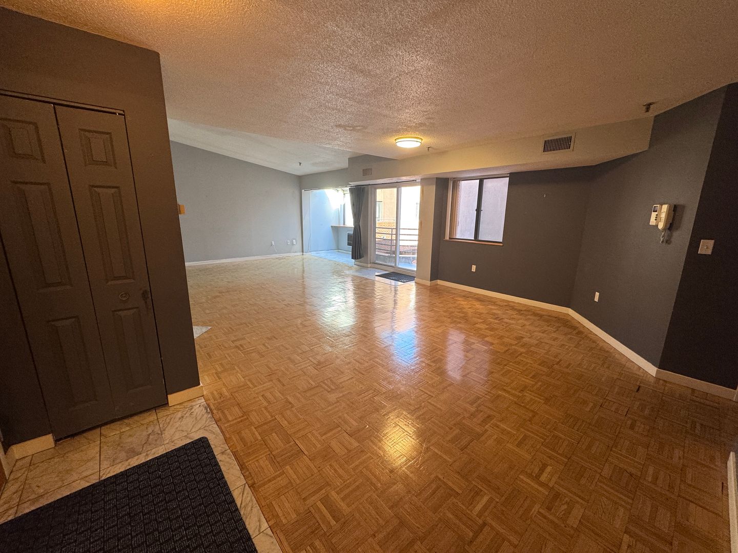 Boston Condo: 147 Kelton St.
