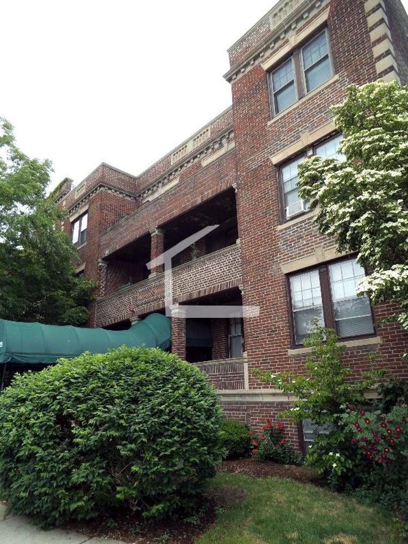 Boston Condo: 29 Mt Hood