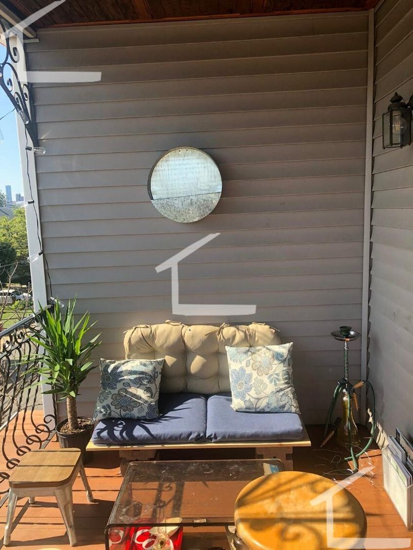 Somerville Condo: 91 Glen St.