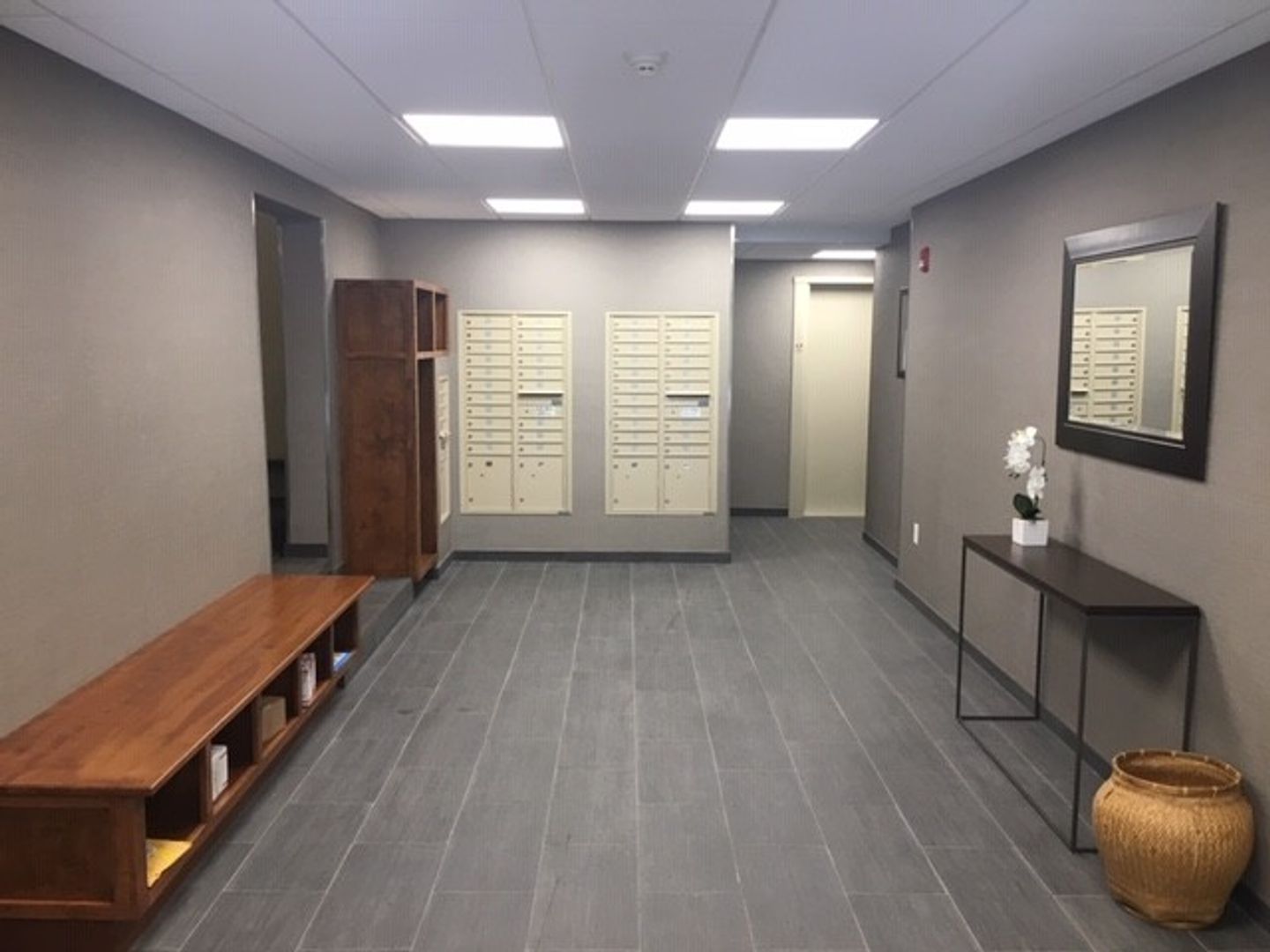 Brookline Condo: 39 Lancaster Ter.,