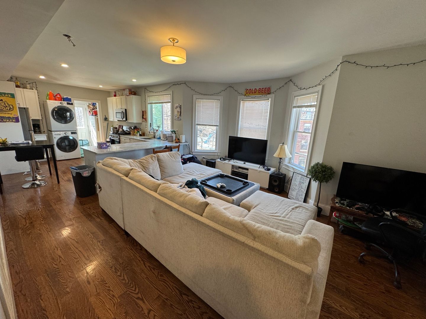 Somerville House: 3-5 Hamilton Rd