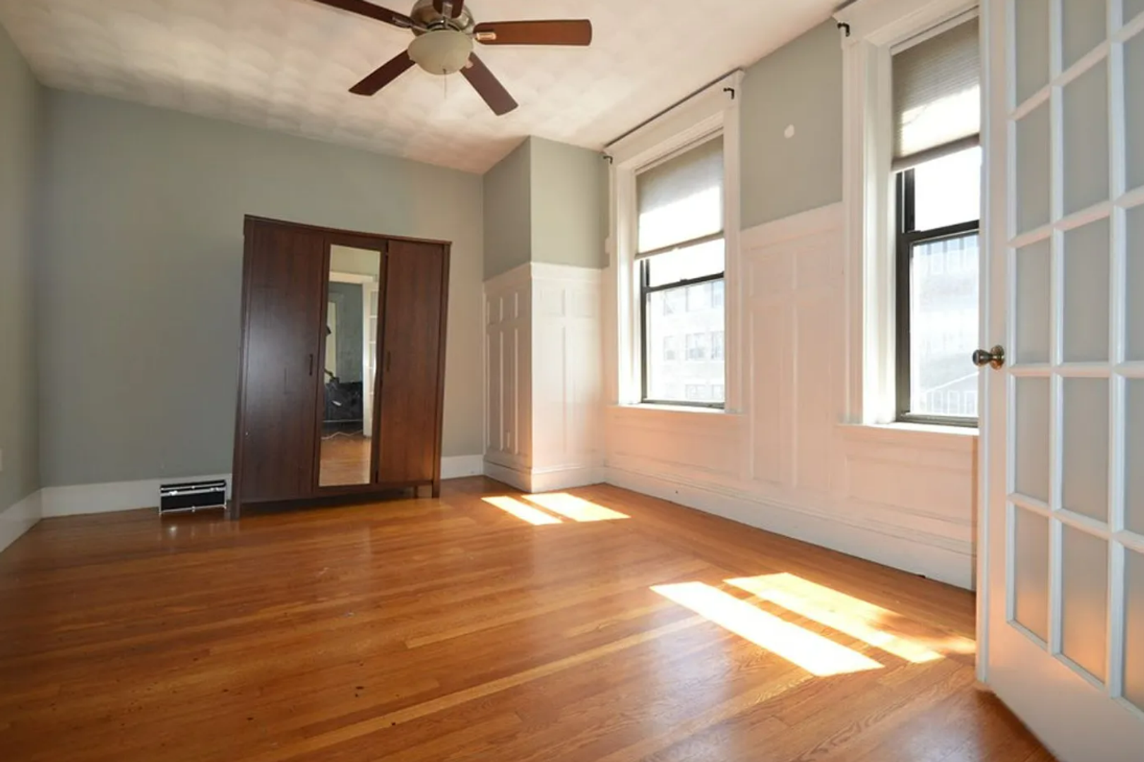 Brookline Condo: 196 Saint Paul St.,