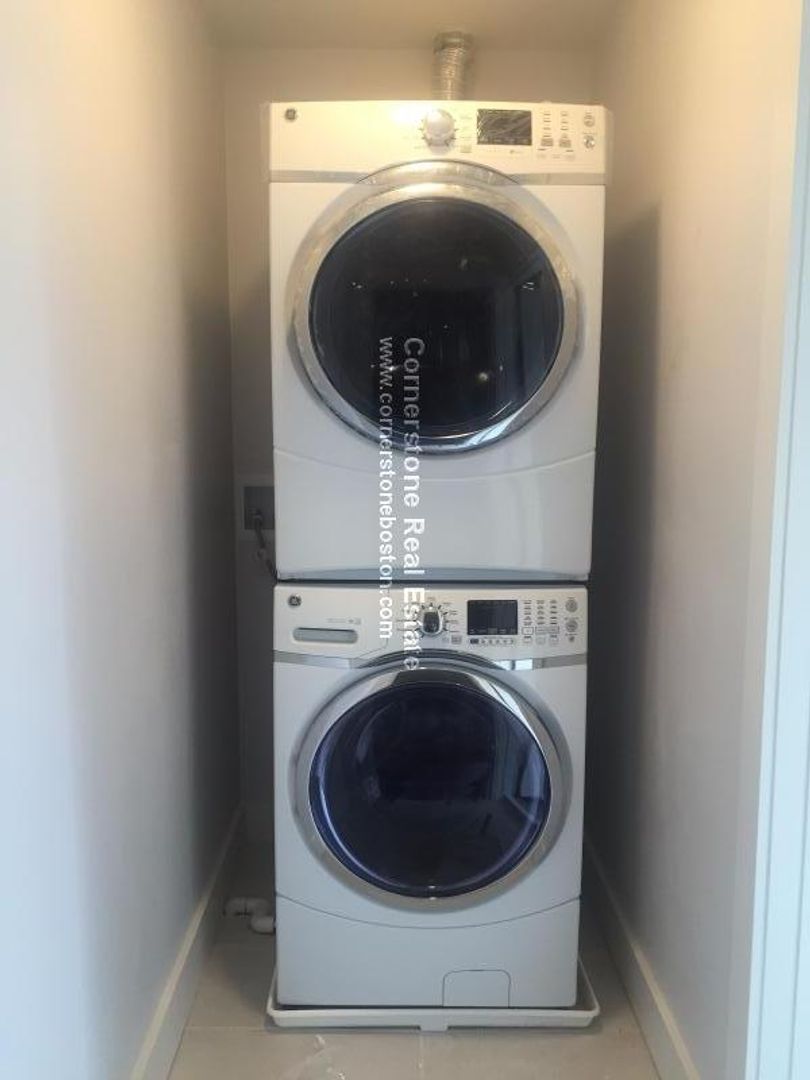 Boston Condo: 147 Boston