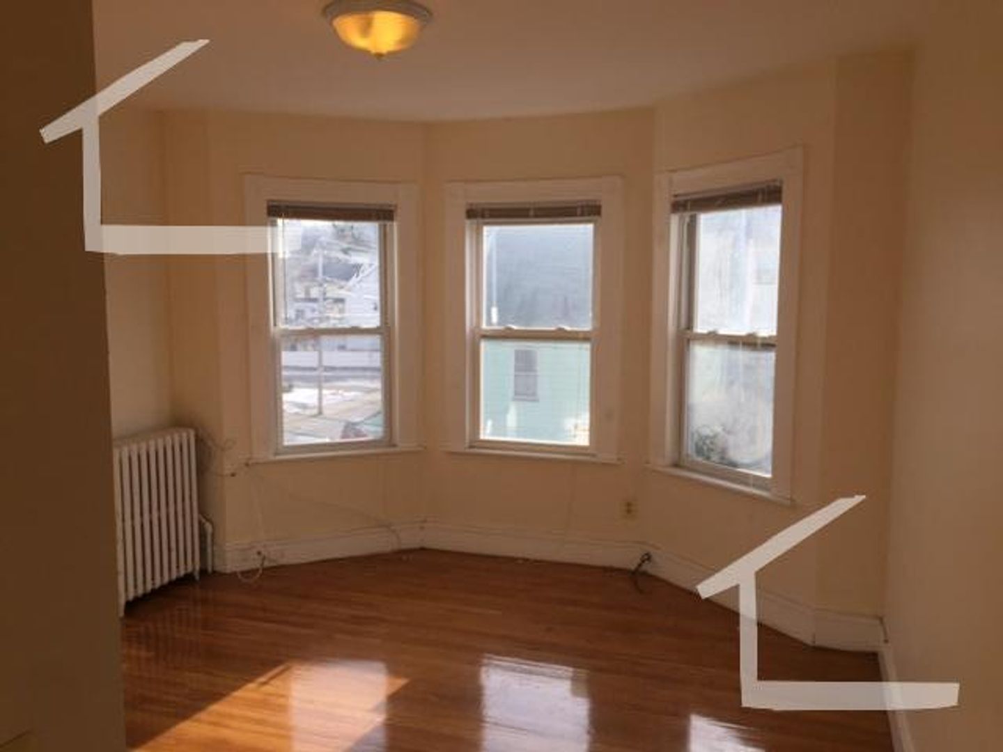 Boston Condo: 114 Murdock St