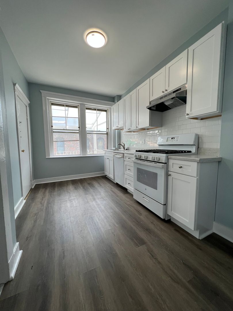 Boston Condo: 41 Hooker St