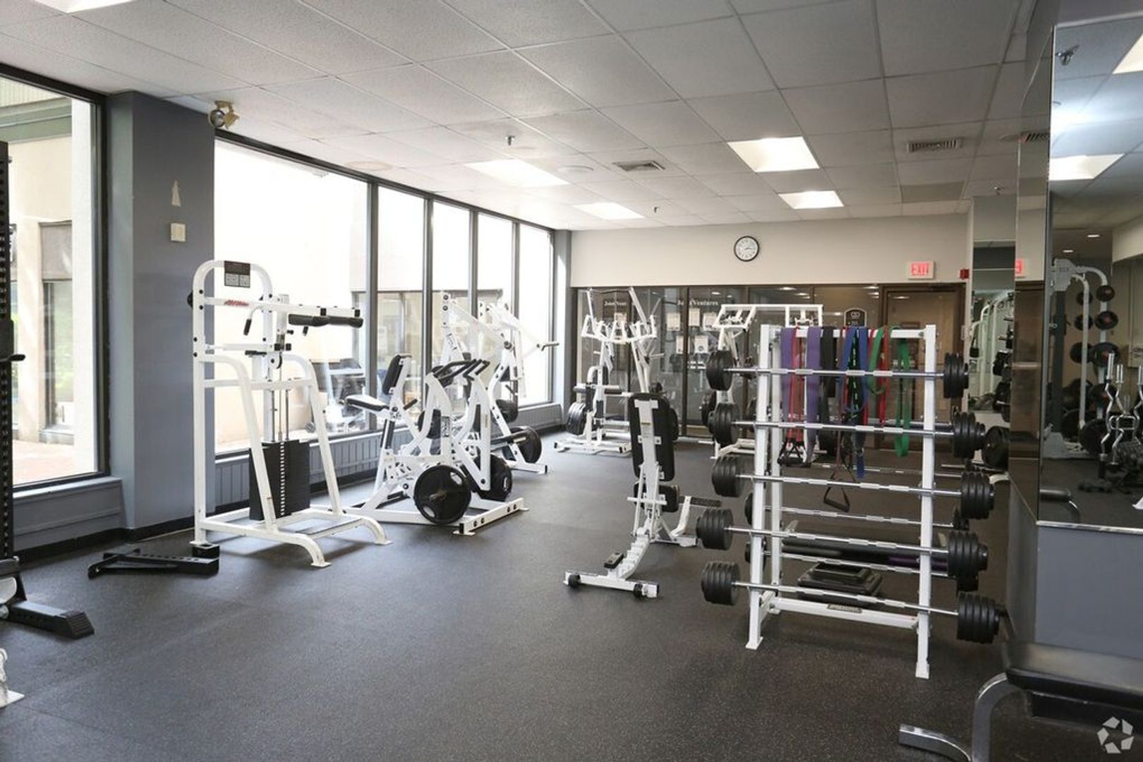 Boston Condo: 1079 Commonwealth Ave