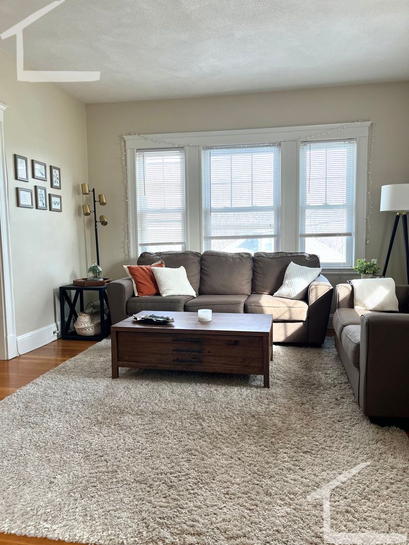 Boston Condo: 22 North Crescent Circuit