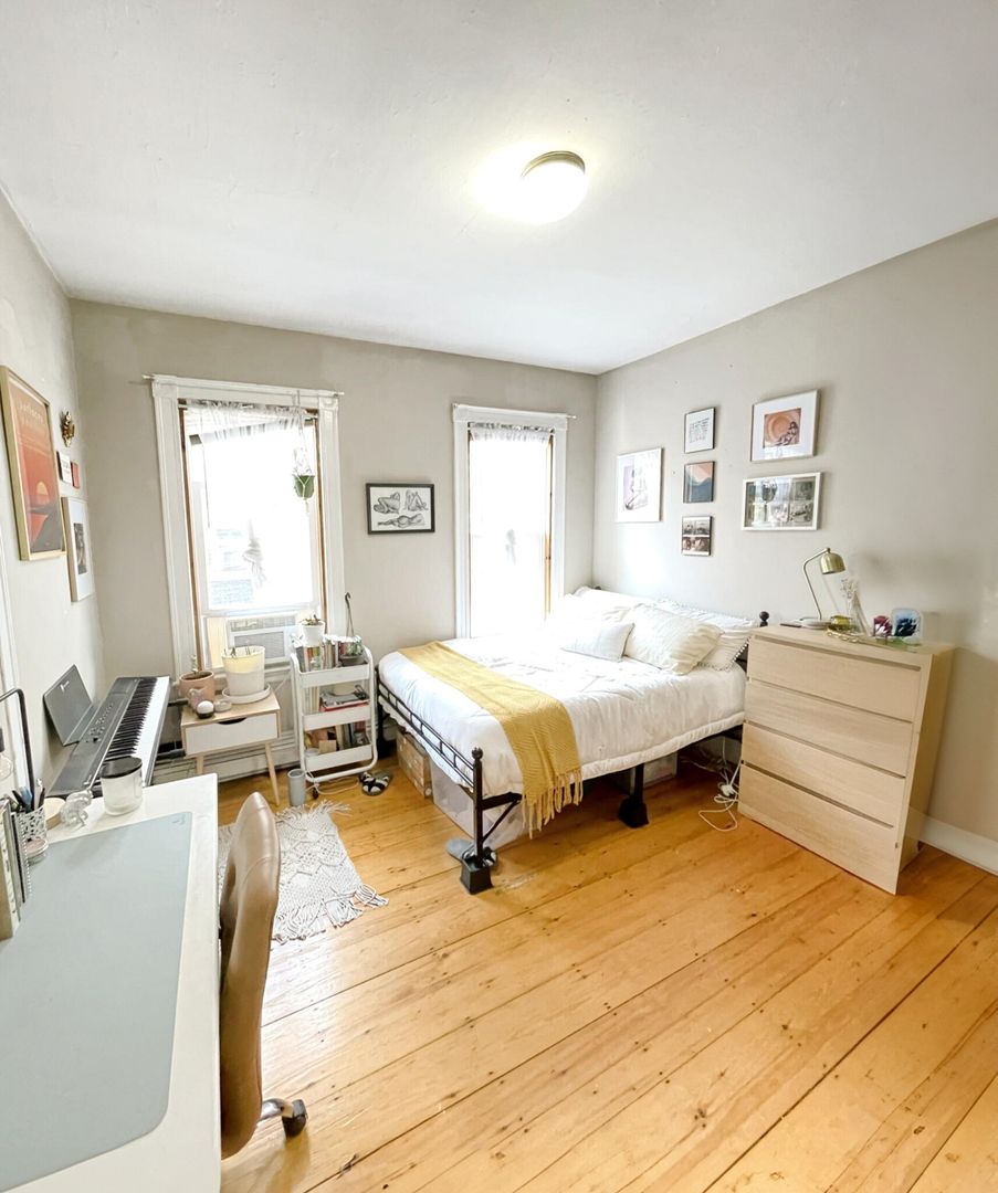 Boston Condo: 54 Calumet St.,
