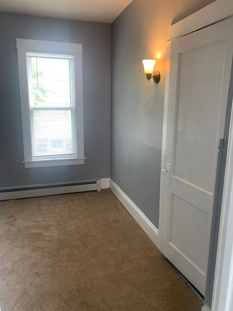 Amsterdam Apartment: 51-53 KREISEL TER AMSTERDAM, NY 12010