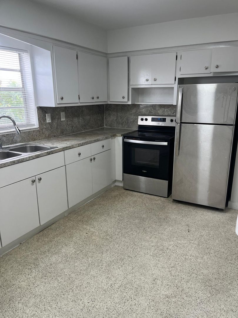 Miami Apartment: 3525 - 3487 NW 35th Avenue