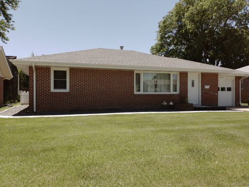 2606 West 1st Street