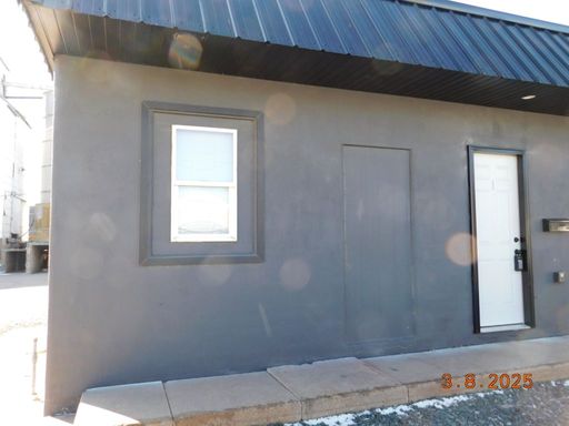 4 West B Street #1, Ogallala