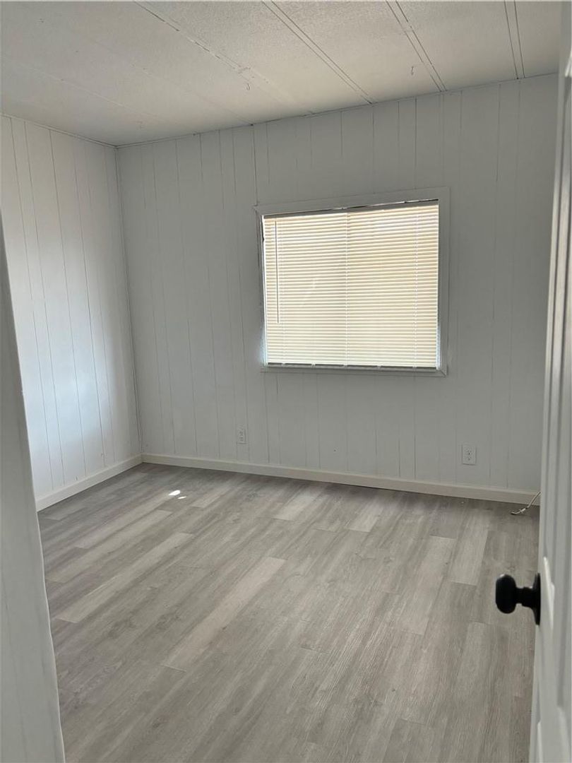 Pahrump House: 921 1st St. #3