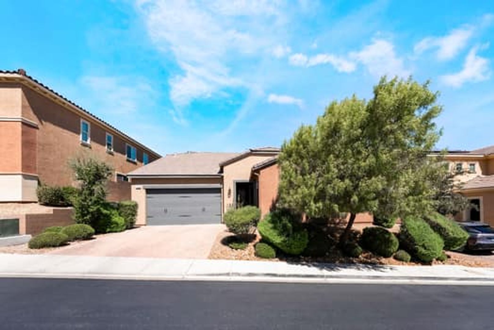 Henderson House: 333 Mandarin Hill Ln.
