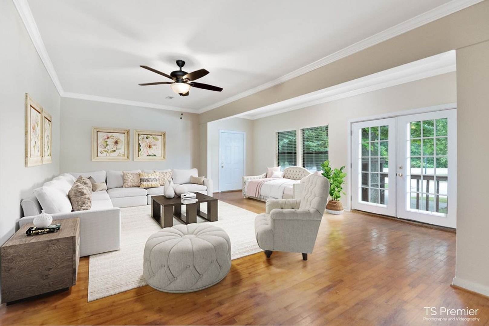 Fayetteville House: 1700 mission blvd