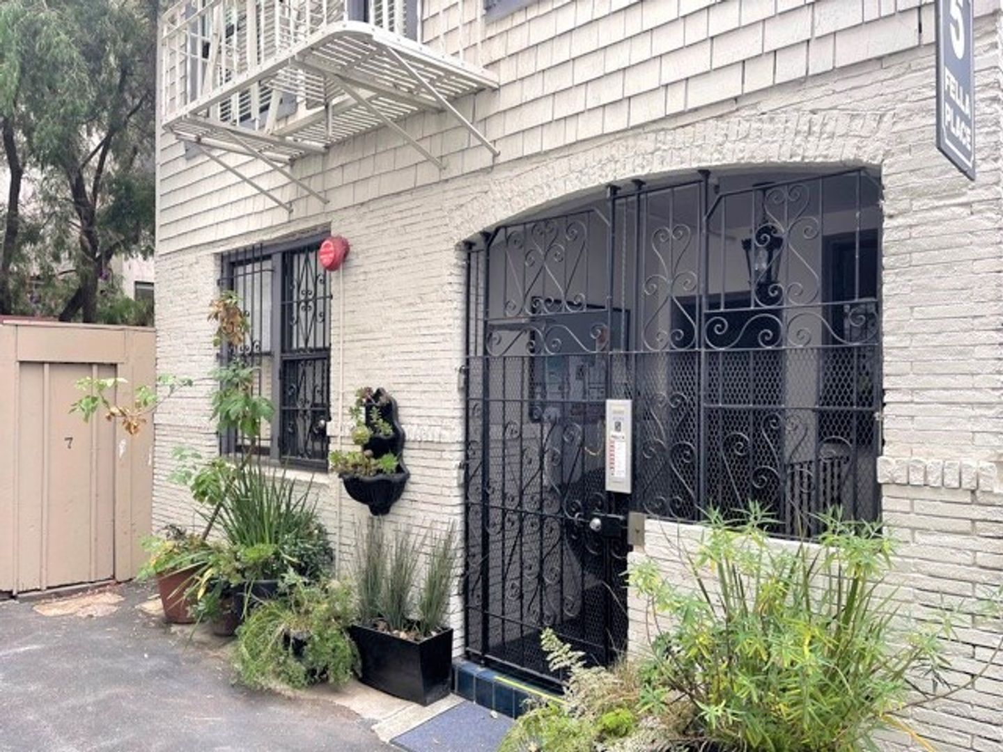 San Francisco Apartment: 5 Fella Pl #201