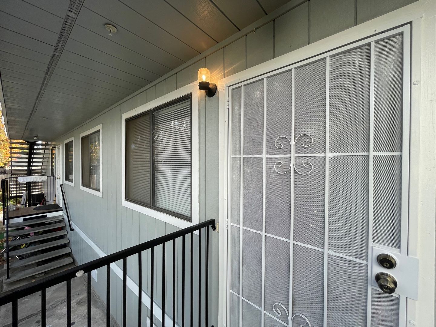Oakland Apartment: 3802 39th Avenue - Apt 2