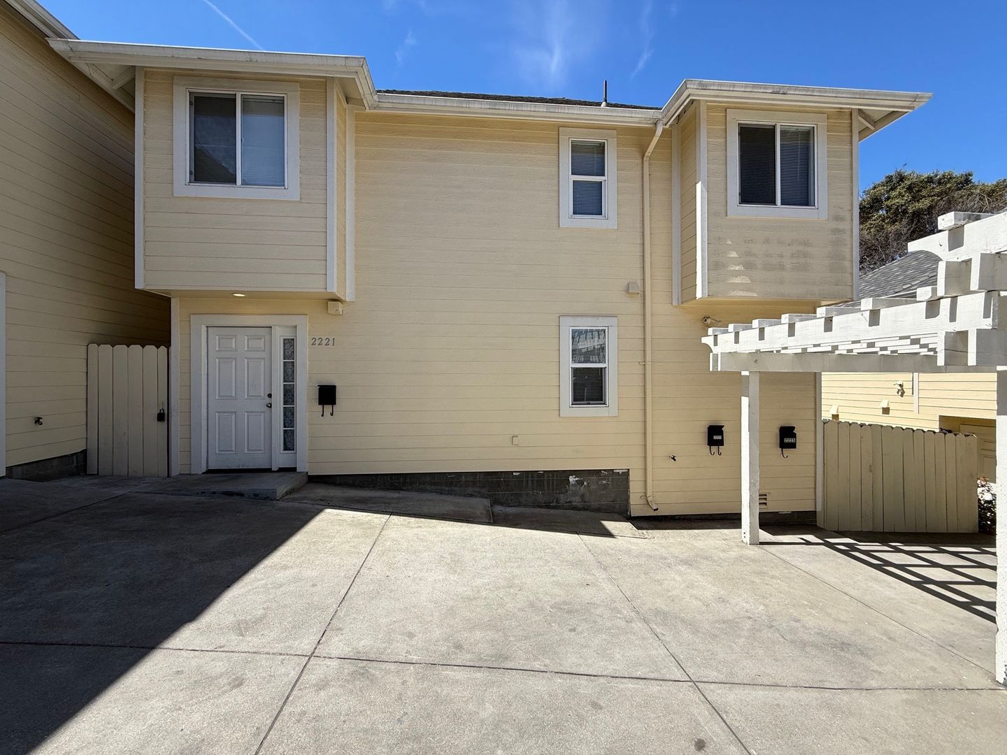 Oakland Townhome: 2221 - 2225 9th Avenue