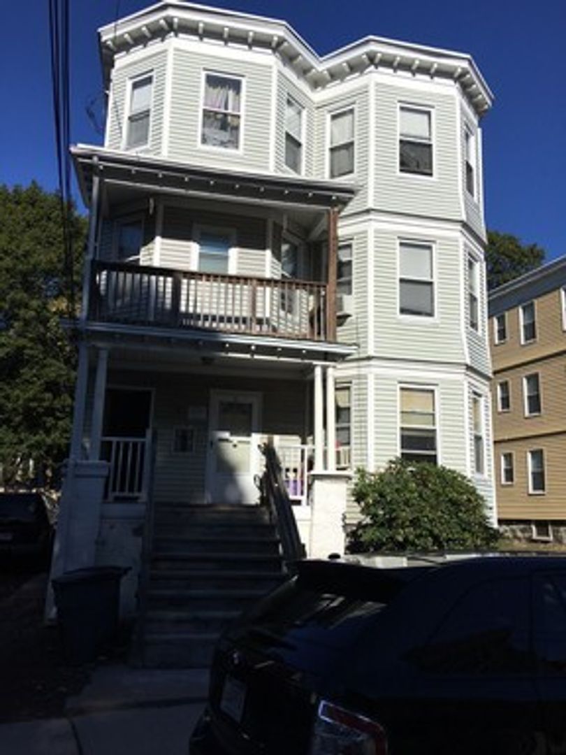 Mattapan Apartment: 51-53 Hiawatha Road