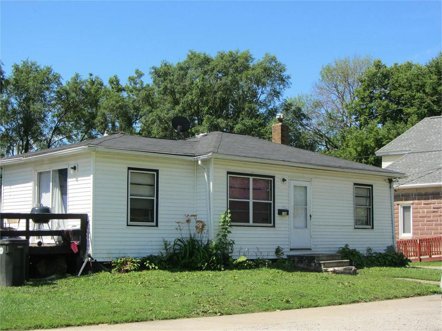 Waterloo House: 136 Ricker Street