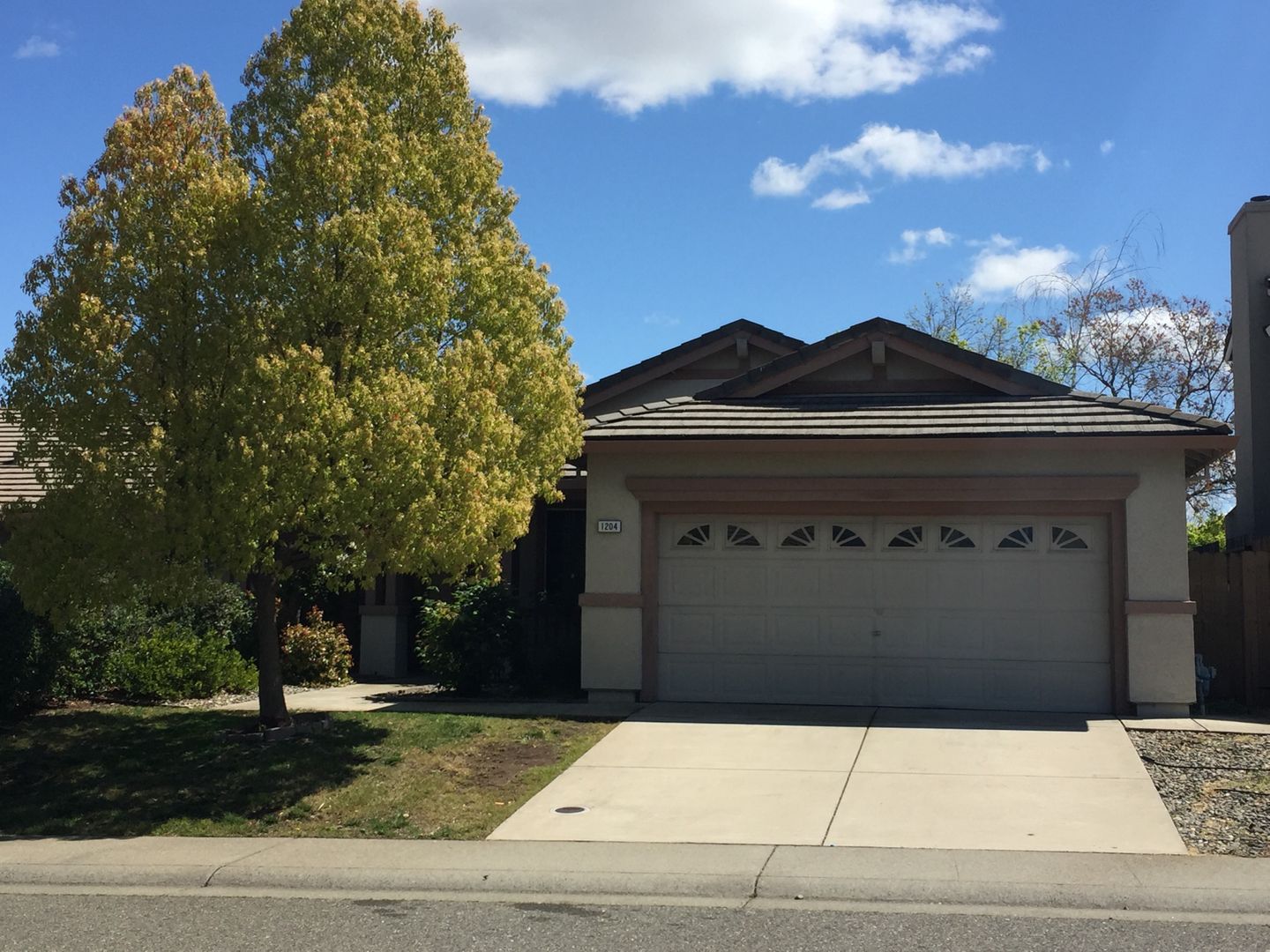 Folsom House: 1204 Newmark Way
