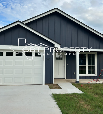 3 Bedroom 2 Bathroom Home!