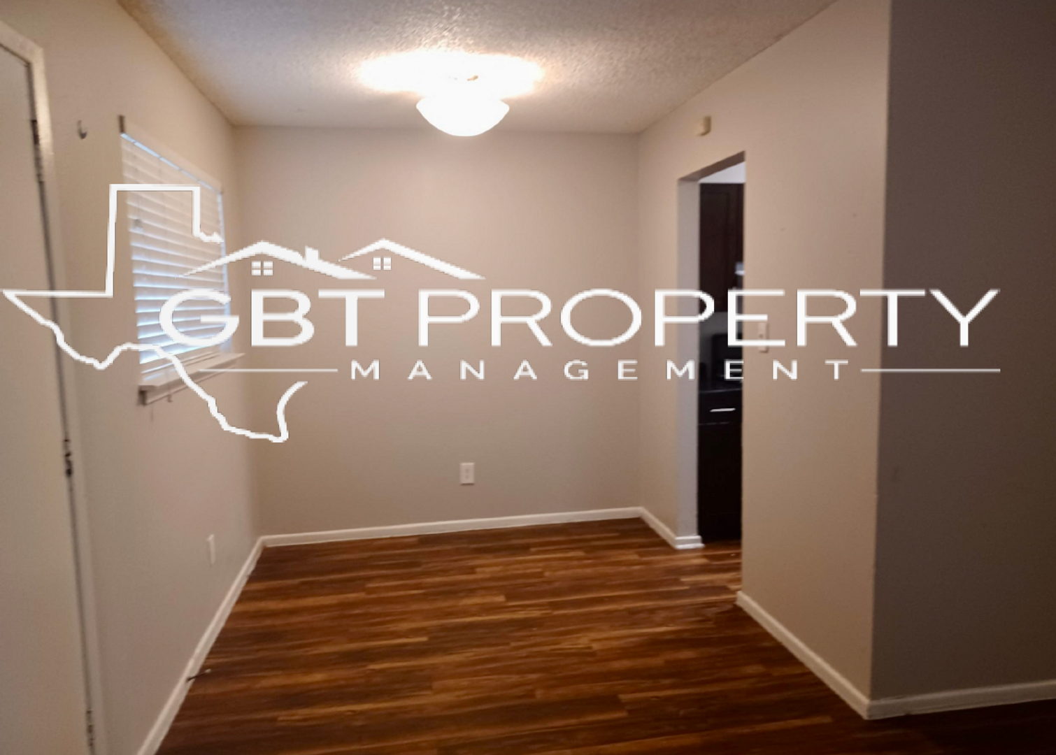 Universal City Apartment: 2205 Pat Booker Rd