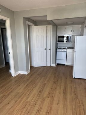 1 Bedroom 1 Bath Apartment
