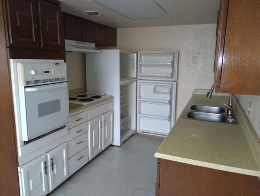 2 Bedroom 1 Bath Apartment!