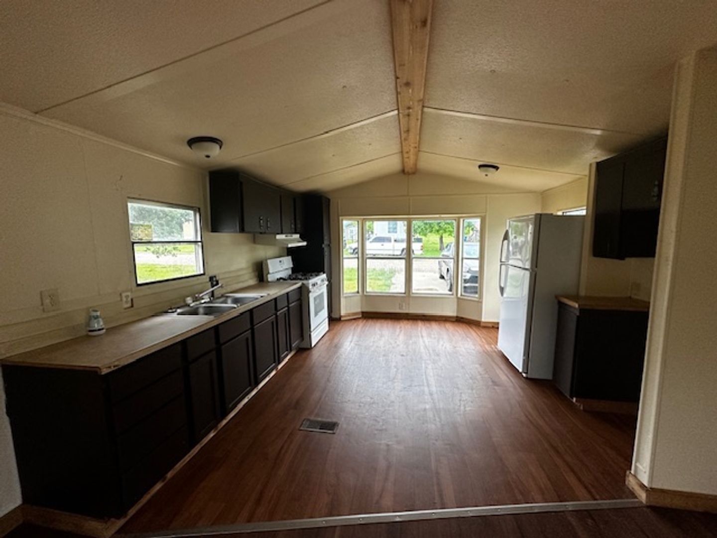 Keene Apartment: Wallen Park Estates