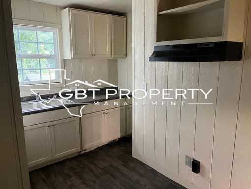 1 Bedroom 1 Bath Apartment! – photo 1