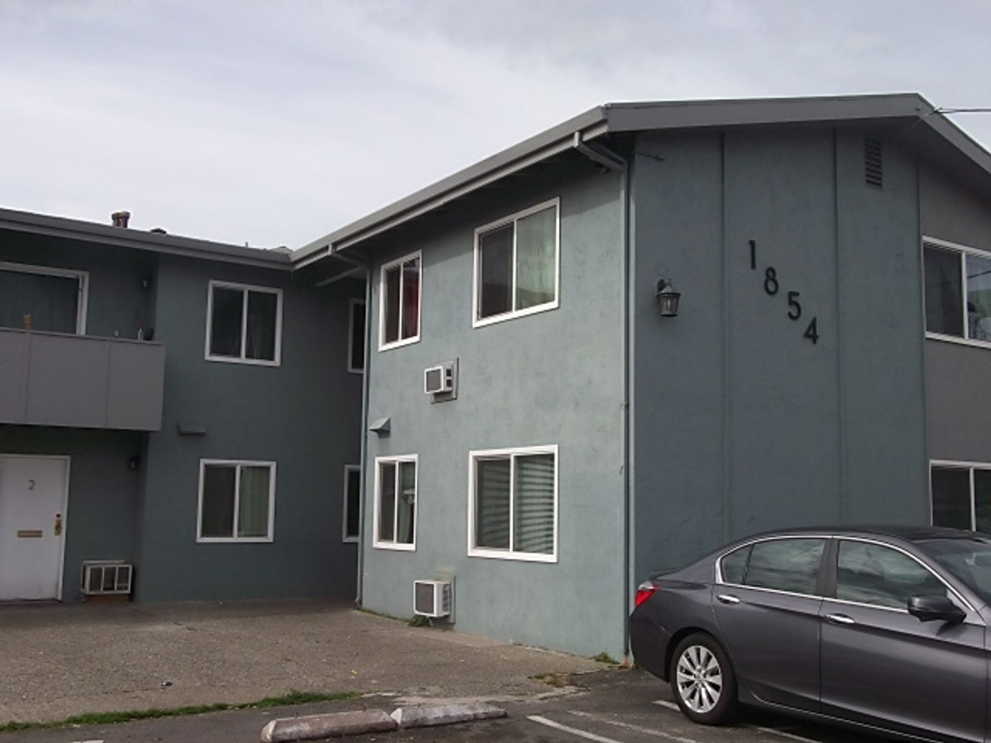 Concord Apartment: 1854 Robin Lane