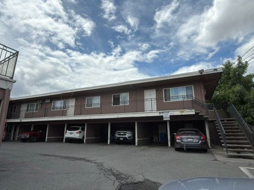 Great commute location close to freeways, shopping and schools – photo 1
