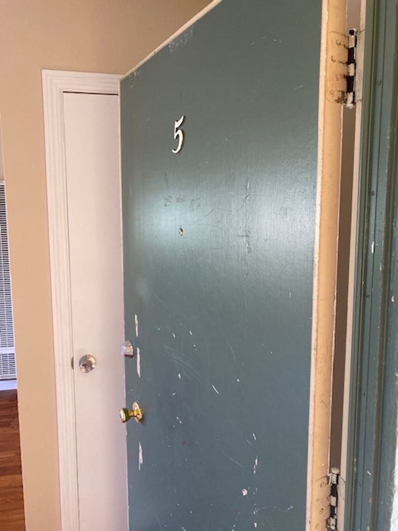 Concord Apartment: 1641 Frisbie Ct