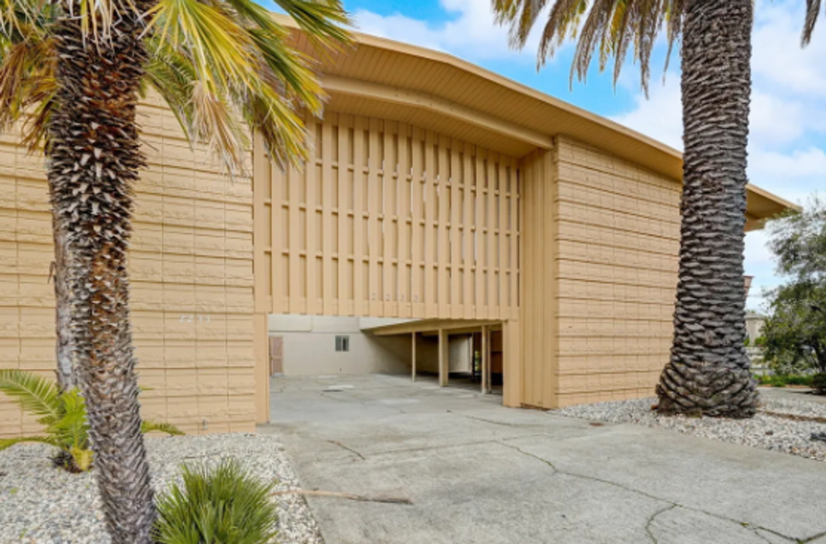 Alameda Apartment: 2233 Otis Dr