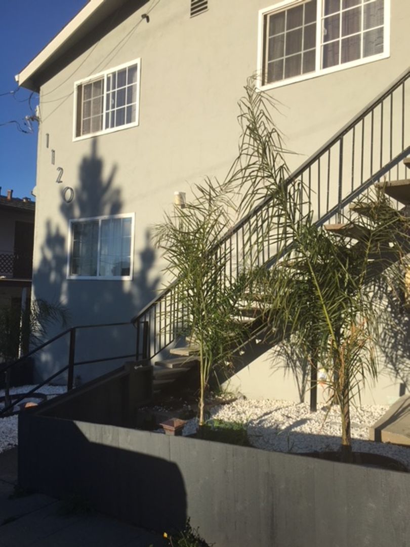 San Pablo Apartment: 1120 Yuba Ave