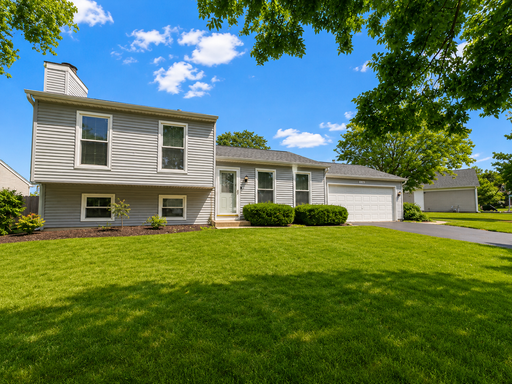 *** 3BR-1.5BA / FENCED YARD / SS APPLIANCES / IN-UNIT LAUNDRY / PET FRIENDLY / ATTACHED GARAGE *** – photo 1