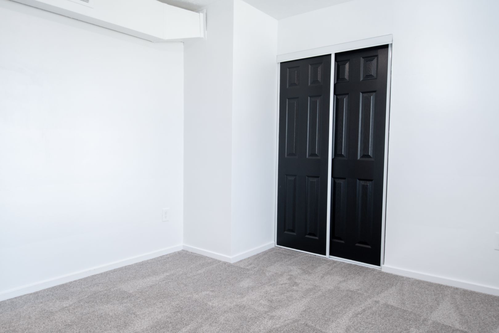 Midland Townhome: 25 Midland Heights Circle
