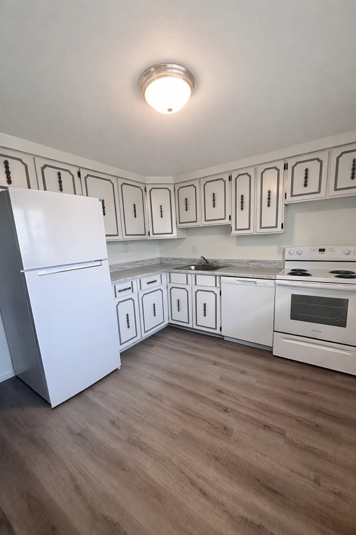 Beaver Apartment: 480 Market St - Unit 11