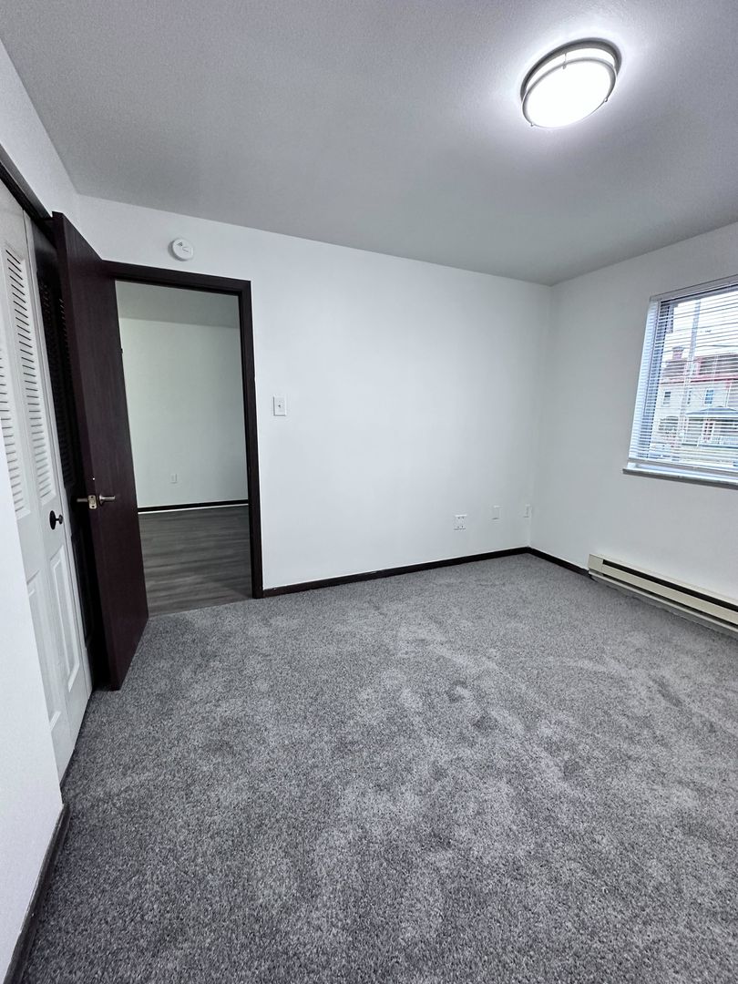 1 Bedroom 1 Bathroom located in the heart of Beaver, PA!!