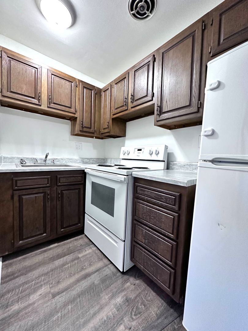 Beaver Apartment: 458 Market St - Unit 46