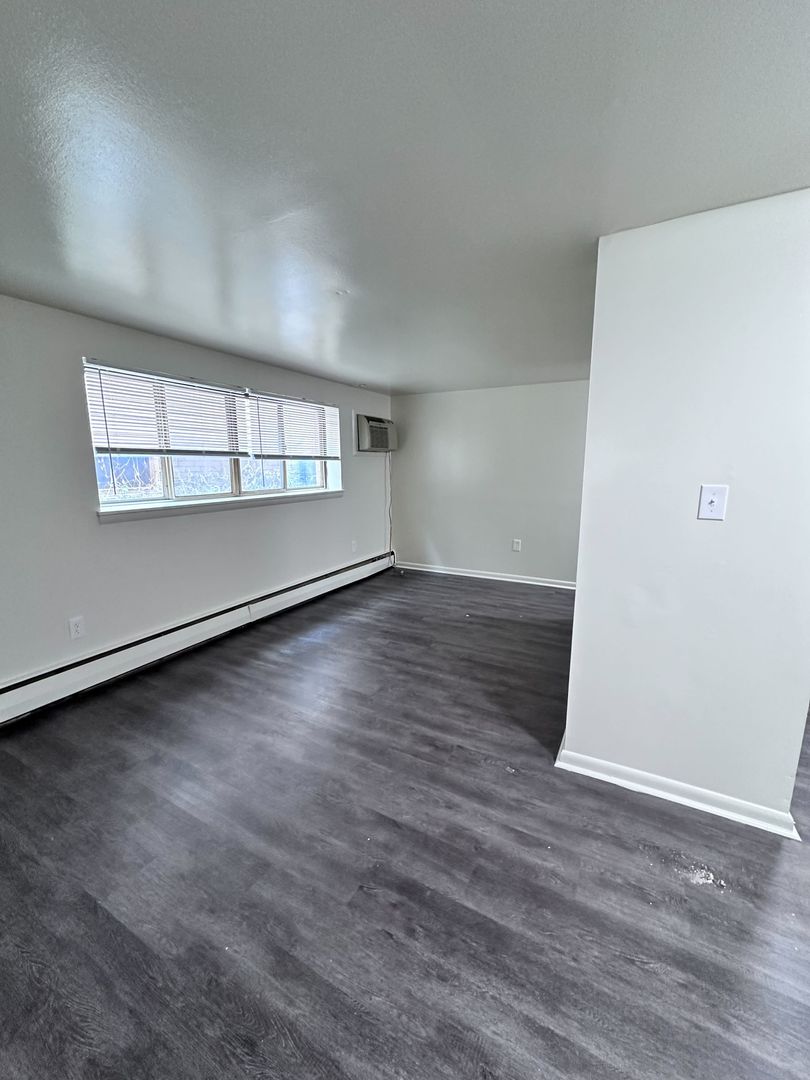 Beaver Apartment: 427 Wayne St