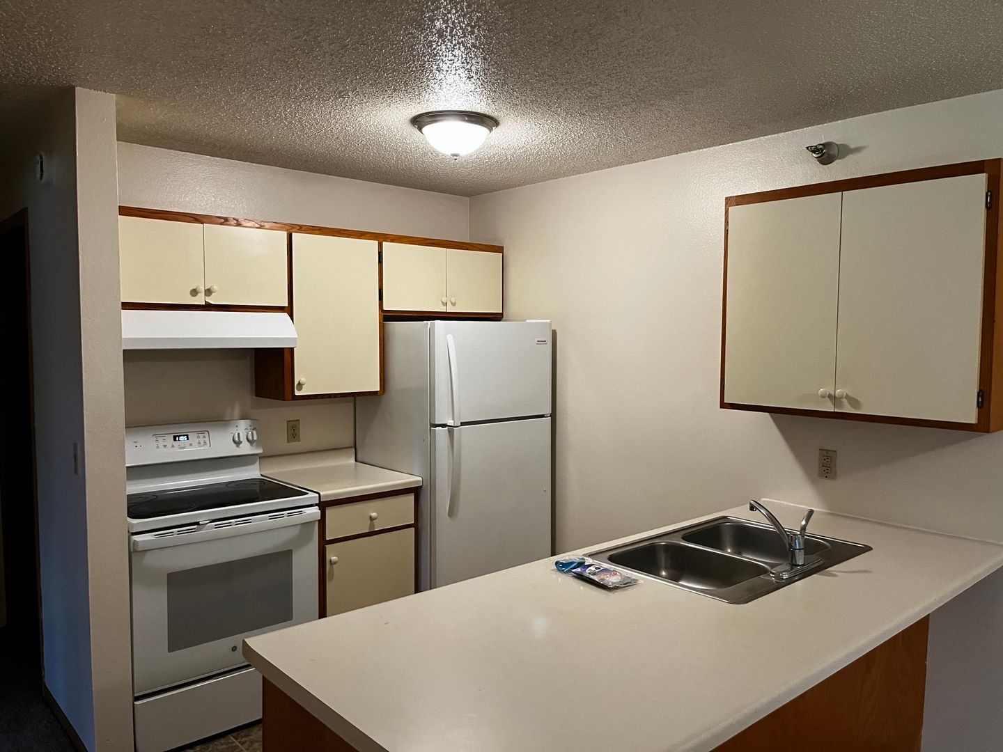 St. Cloud Apartment: 1060 7th St SE