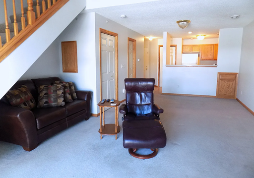 206 Locust St - 201