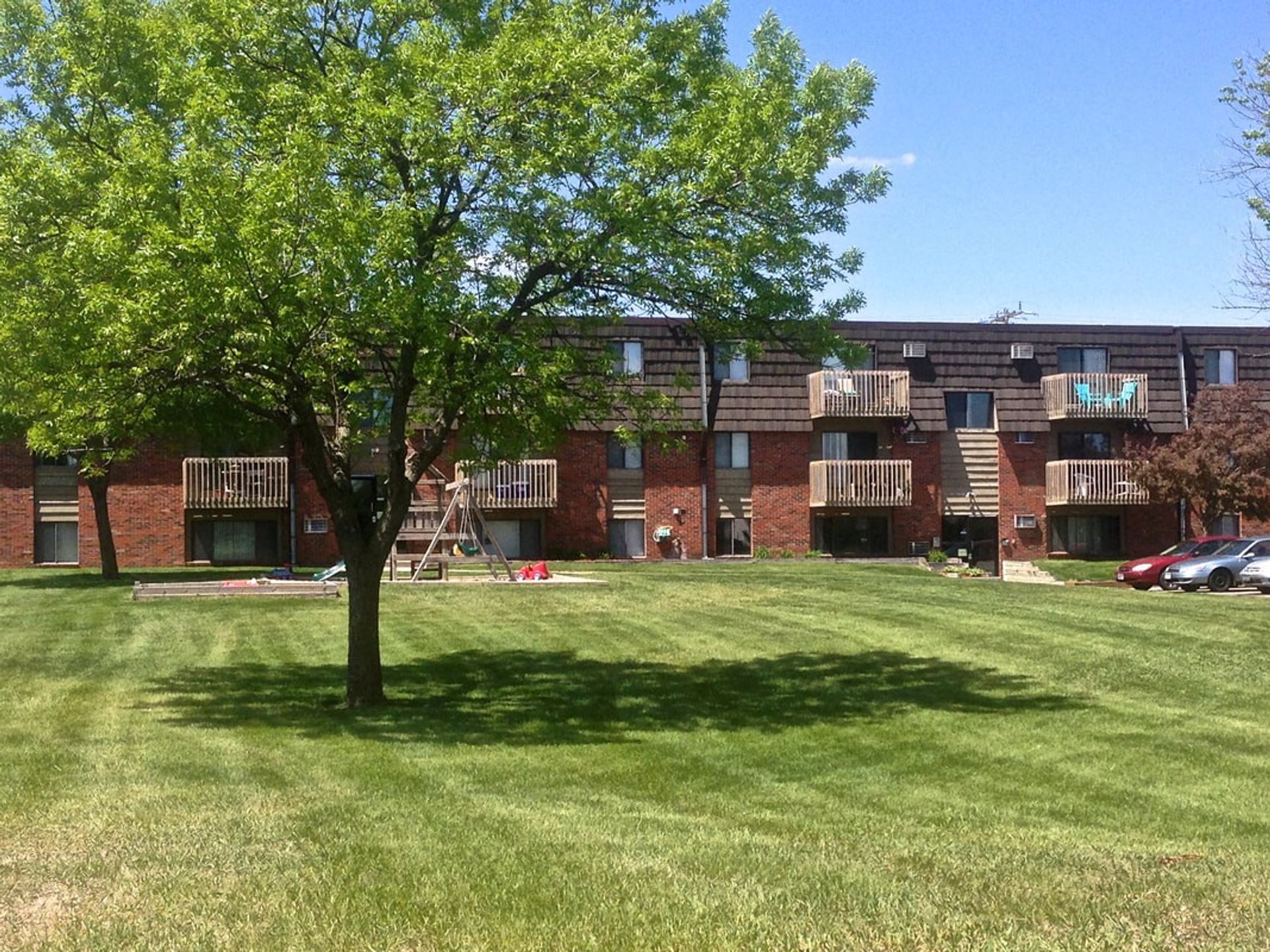 Big Lake Apartment: 400 Fern Street