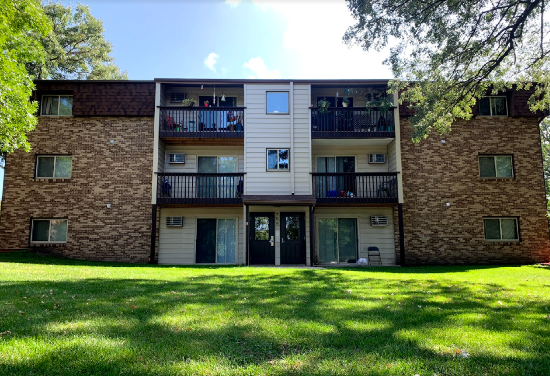 Sauk Rapids Apartment: 488 13th Ave S