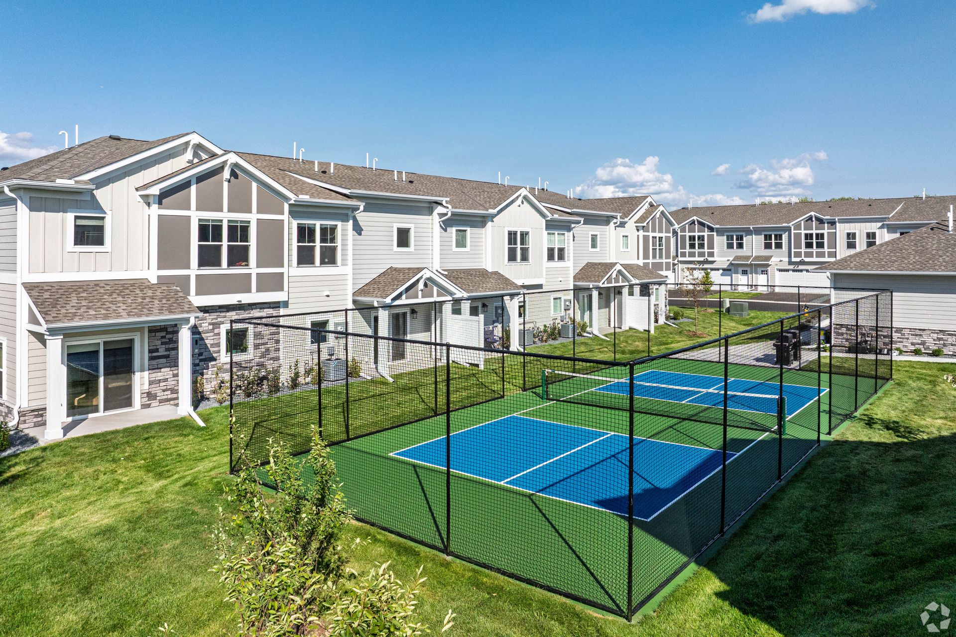 Shakopee Townhome: 1220 Taylor Street